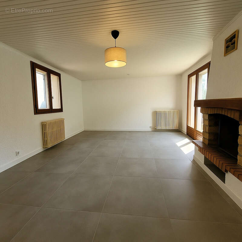 Maison à SAINT-MARTIN-D'HERES
