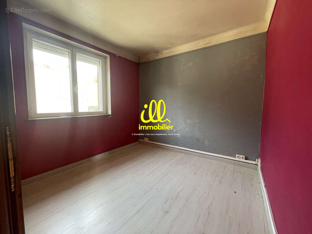 Maison 81 m² à Vireux-Molhain  - photo 8