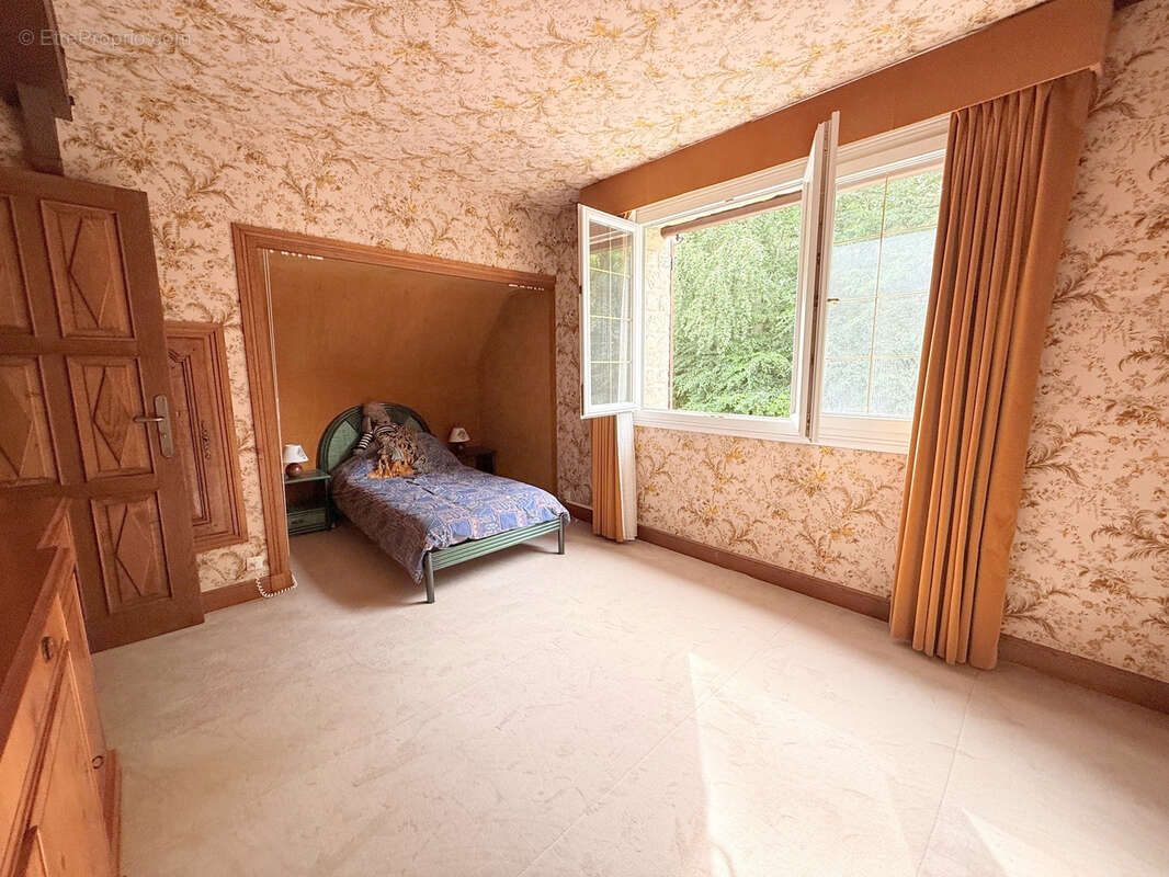 Maison à THOIRY
