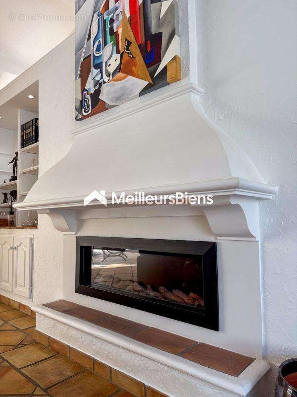 Maison à ROQUEBRUNE-SUR-ARGENS