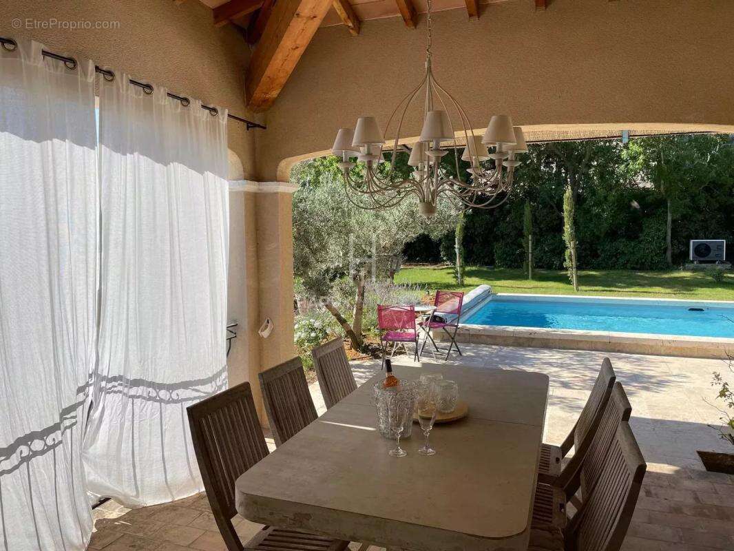 Maison à MAUSSANE-LES-ALPILLES