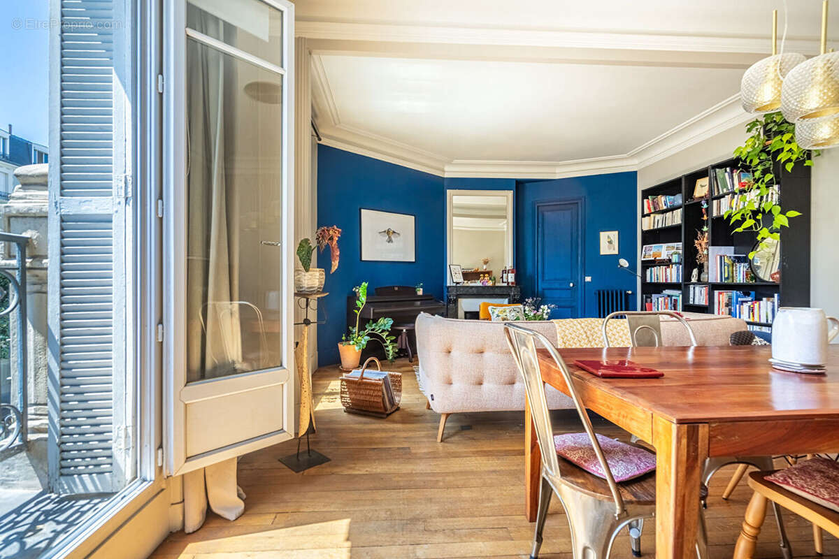 Appartement à PARIS-11E