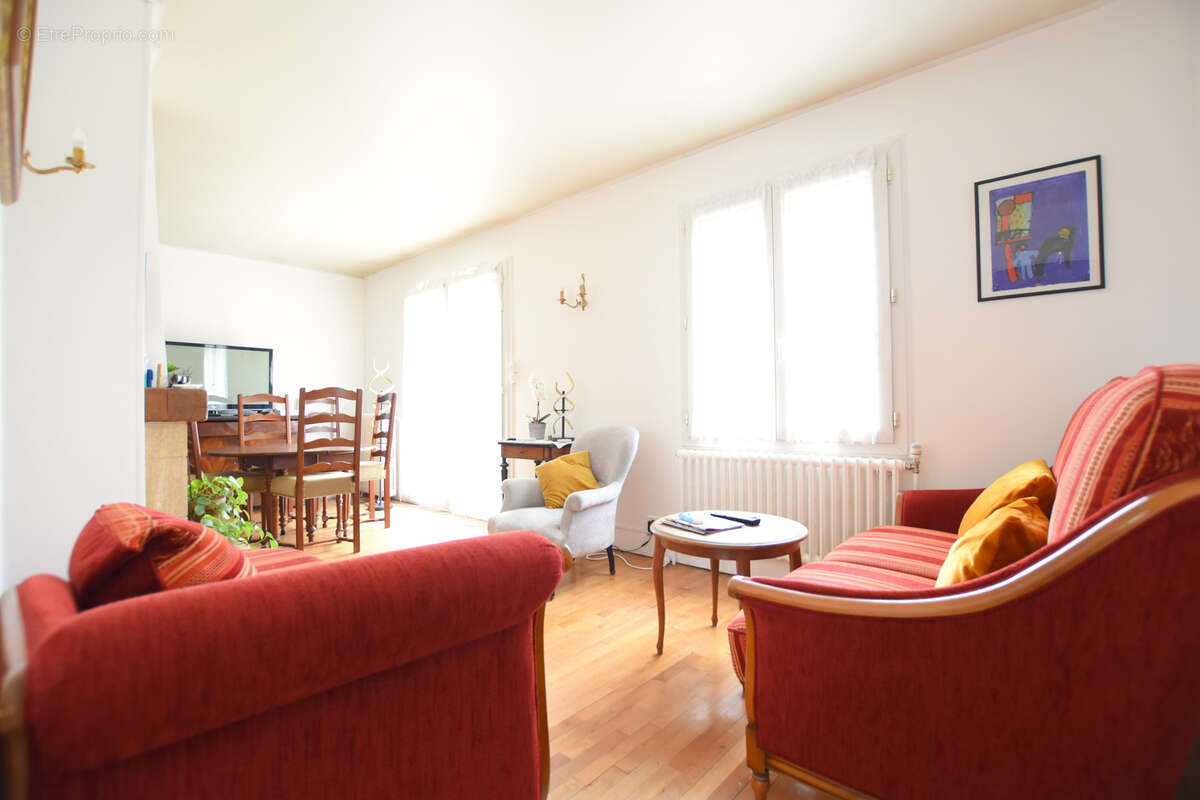 Maison à LES ESSARTS-LE-ROI