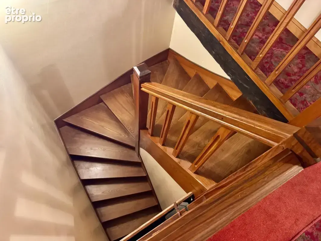 Coulaures (24420) – longère en pierre de 186 m² – 5 chambres – terrain de 3 224 m² – garage et dépendances - photo 47