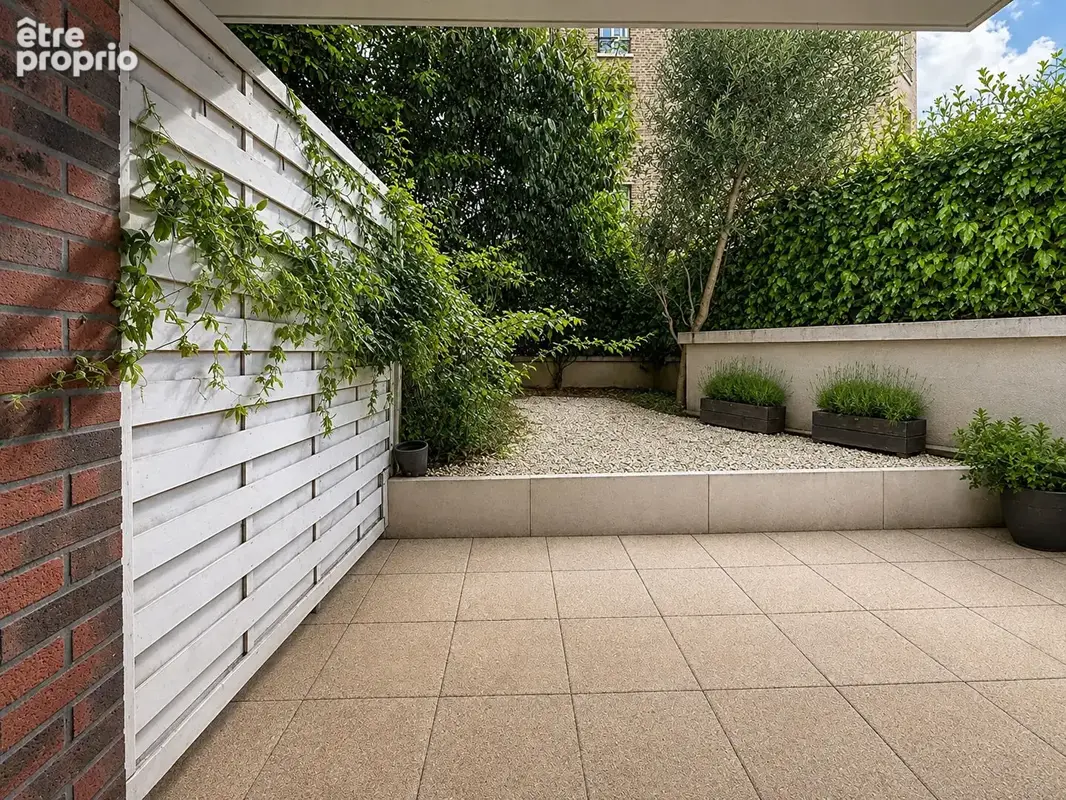 Suresnes proche Puteaux - Appartement en rez-de-jardin jardinet, terrasse cave - photo 3