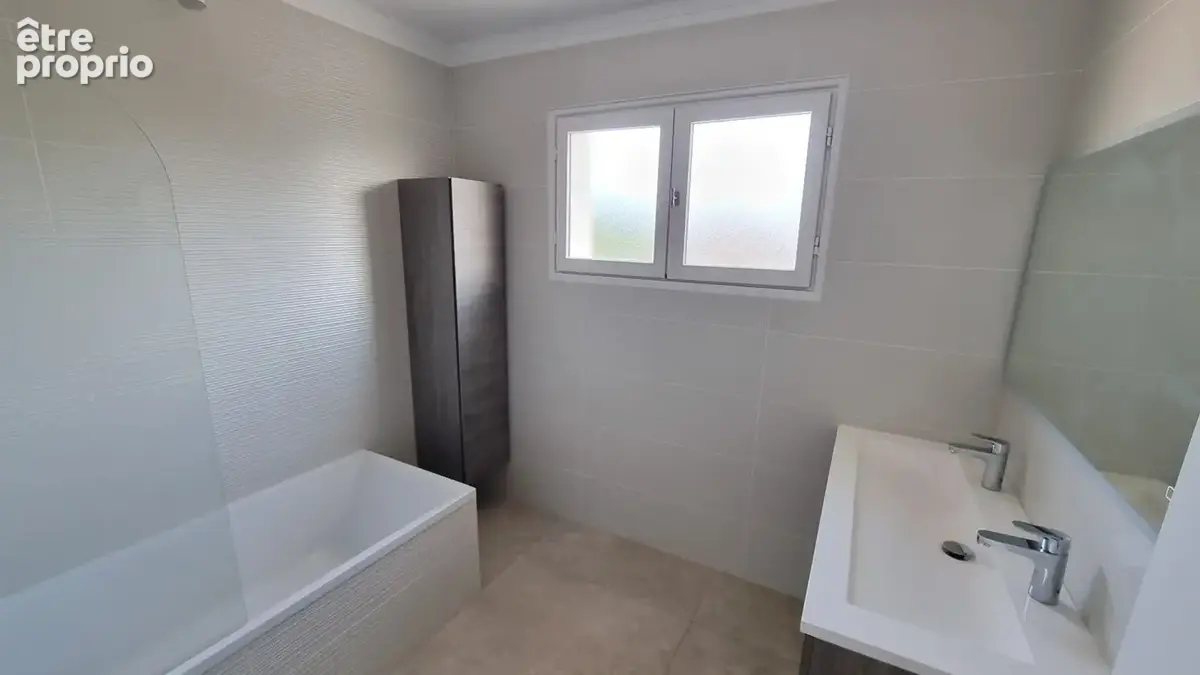 COMMUNAY   Maison entièrement rénovée avec studio indépendant - photo 17