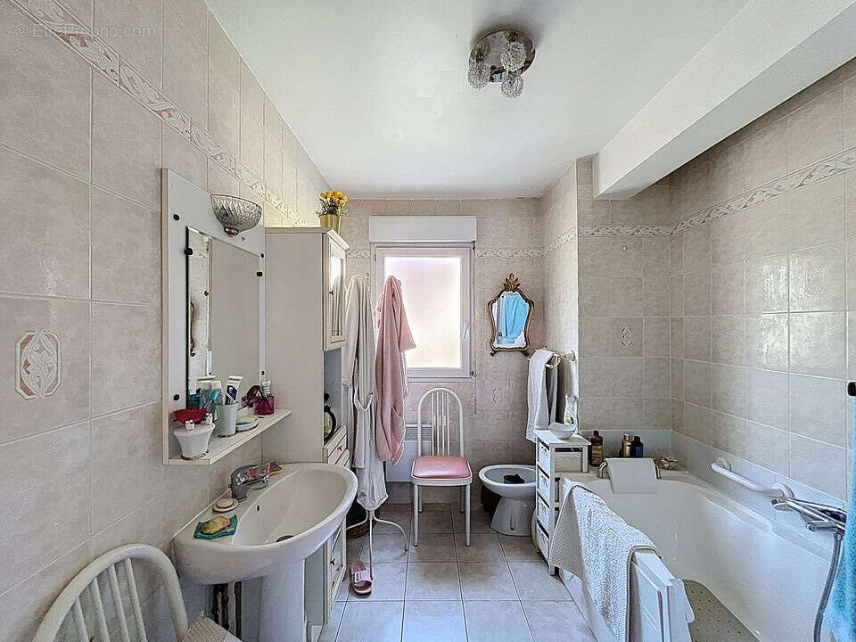 Appartement à CORBEIL-ESSONNES