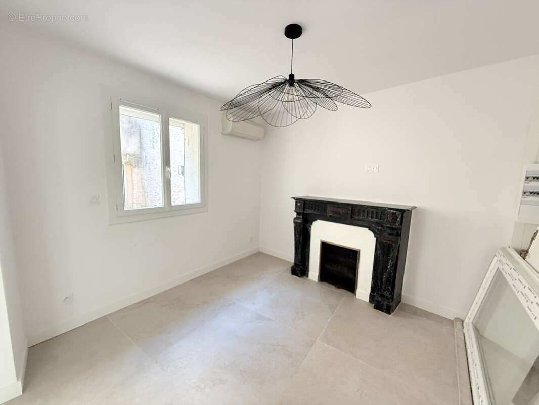 Maison à VILLENEUVE-LES-BEZIERS