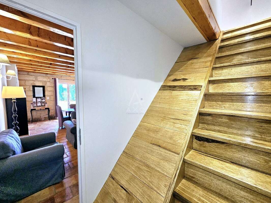 Appartement à ARAMON