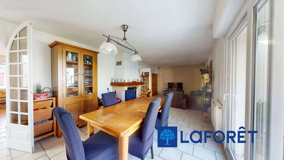 Maison à ATHIS-MONS