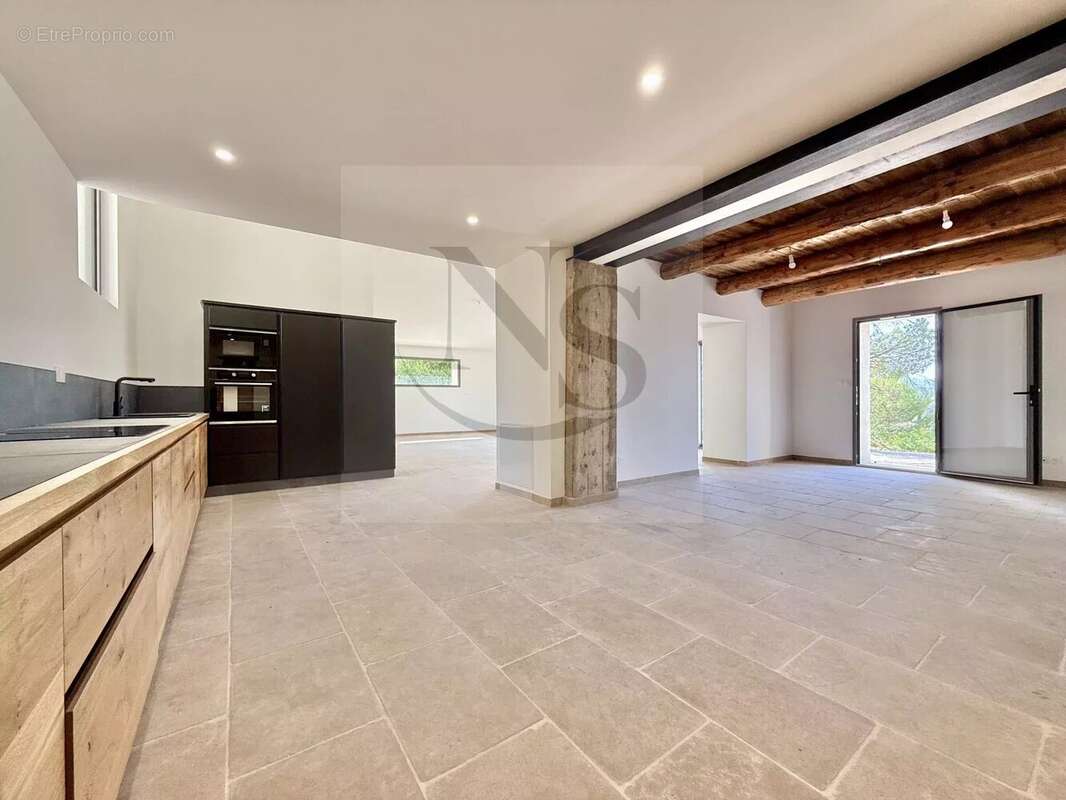 Maison à AIX-EN-PROVENCE