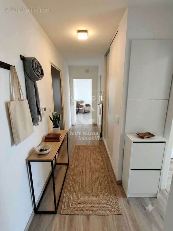 Appartement à SAINTE-LUCE-SUR-LOIRE