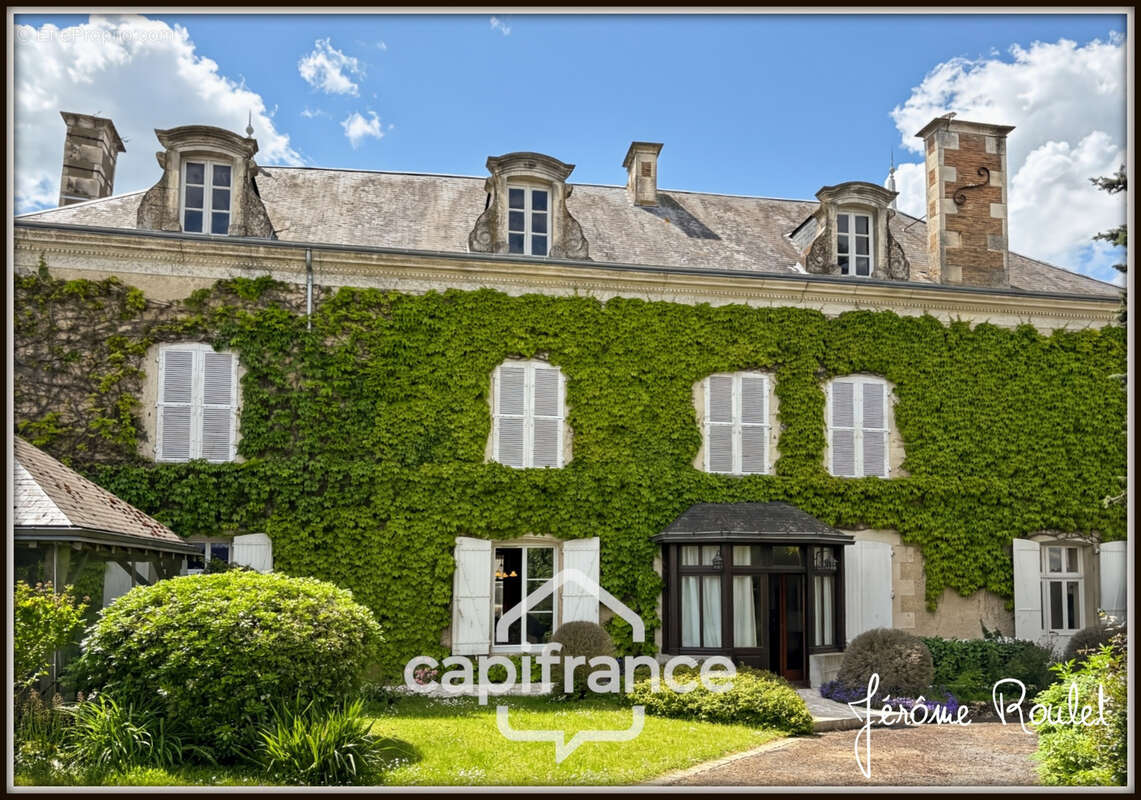 Dpt Vienne (86), à vendre Champigny-En-Rochereau maison P8 de 220 m² - Terrain de 1 017,00 m² - photo 6
