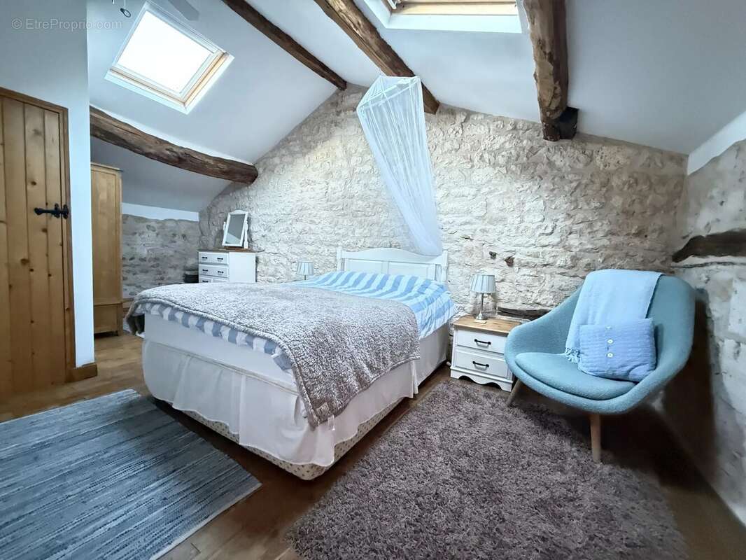 Maison à SAUZE-VAUSSAIS