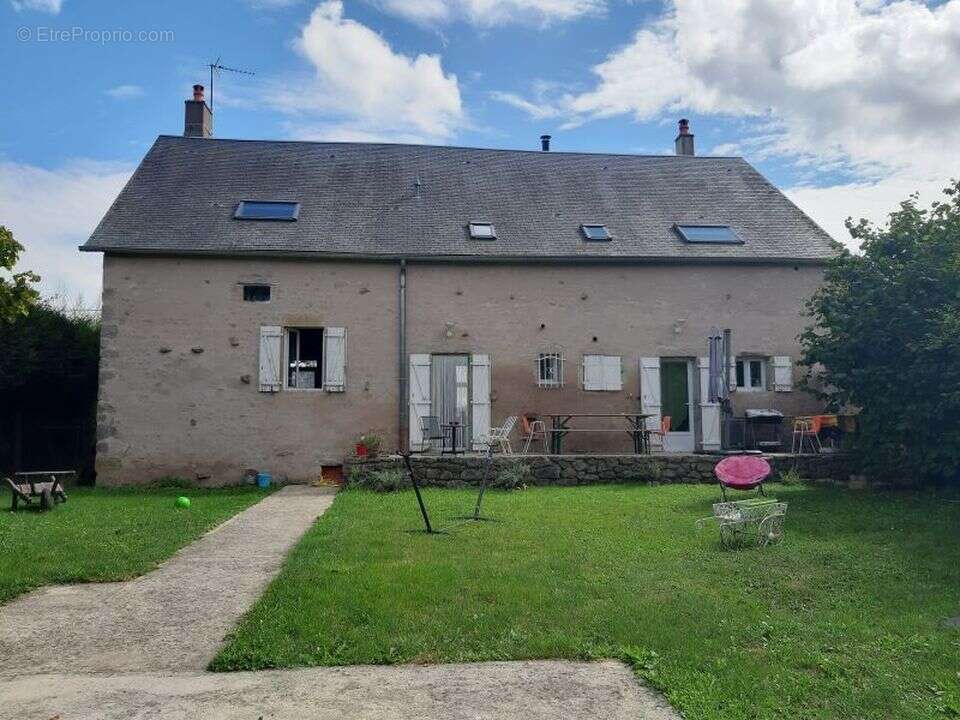 Maison 205 m² à Saulieu  - photo 9
