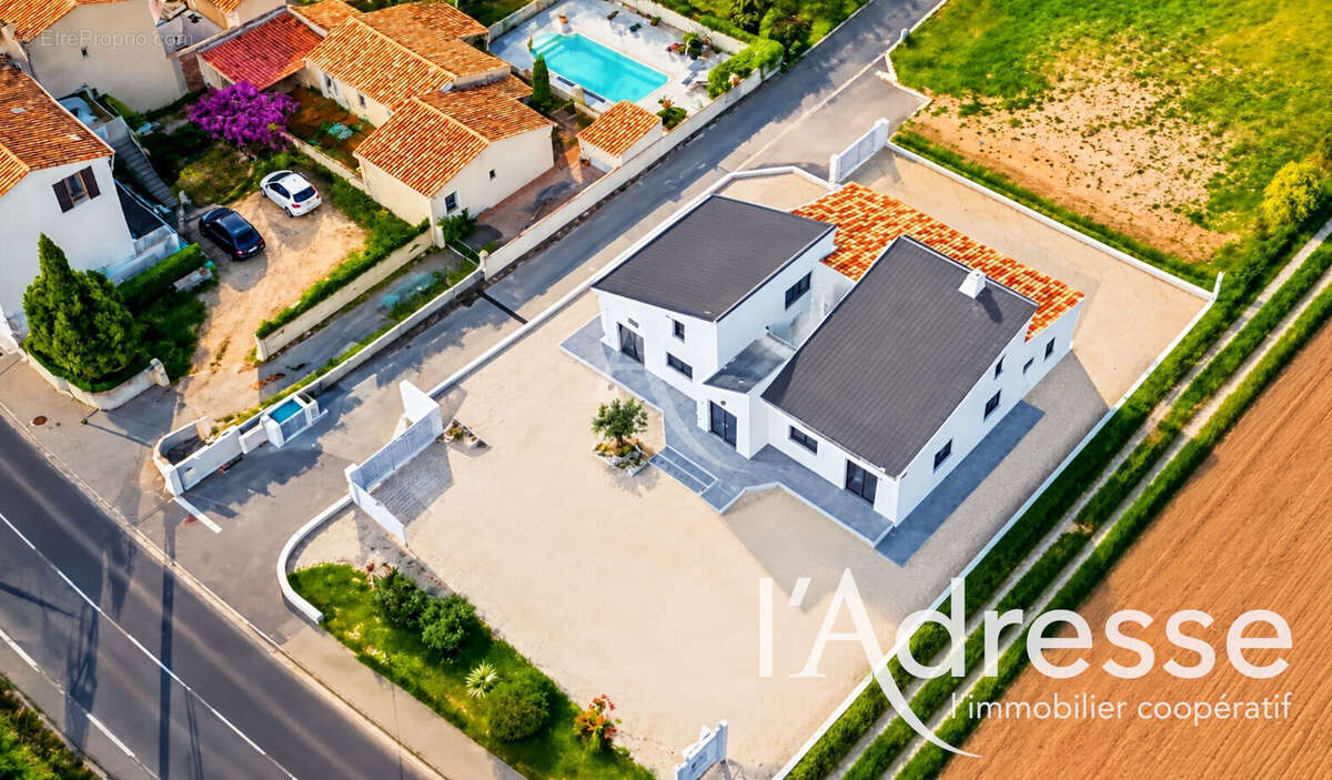 Murs Commerciaux - 250 m2 - photo 2