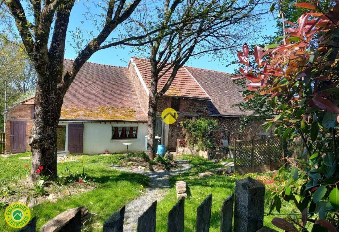 Maison à DUN-LE-PALESTEL