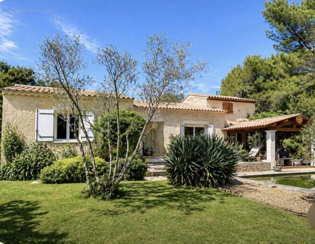 Maison à VACQUEYRAS