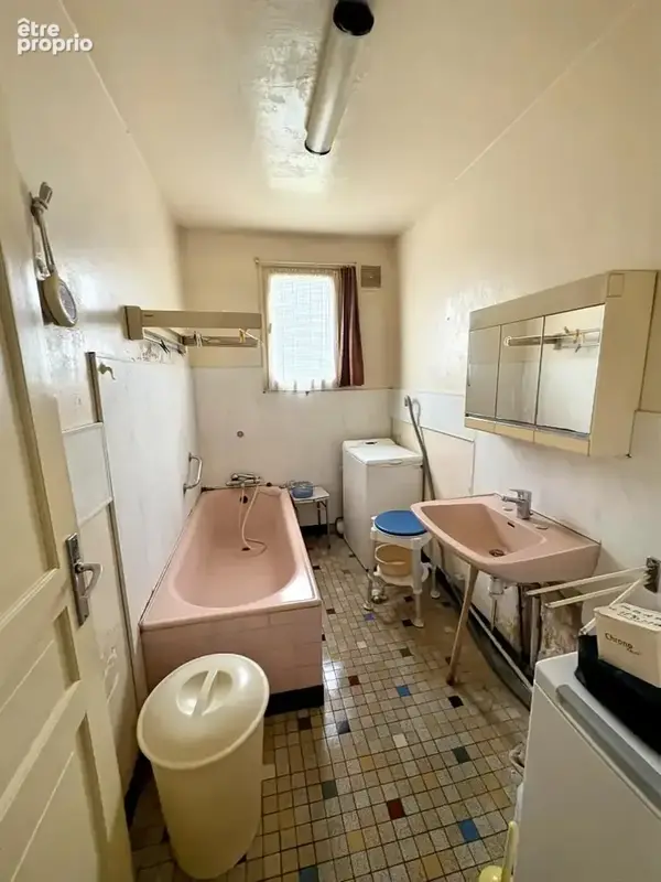 Maison 85 m² à Saint-Cyr-Du-Ronceray  - photo 4