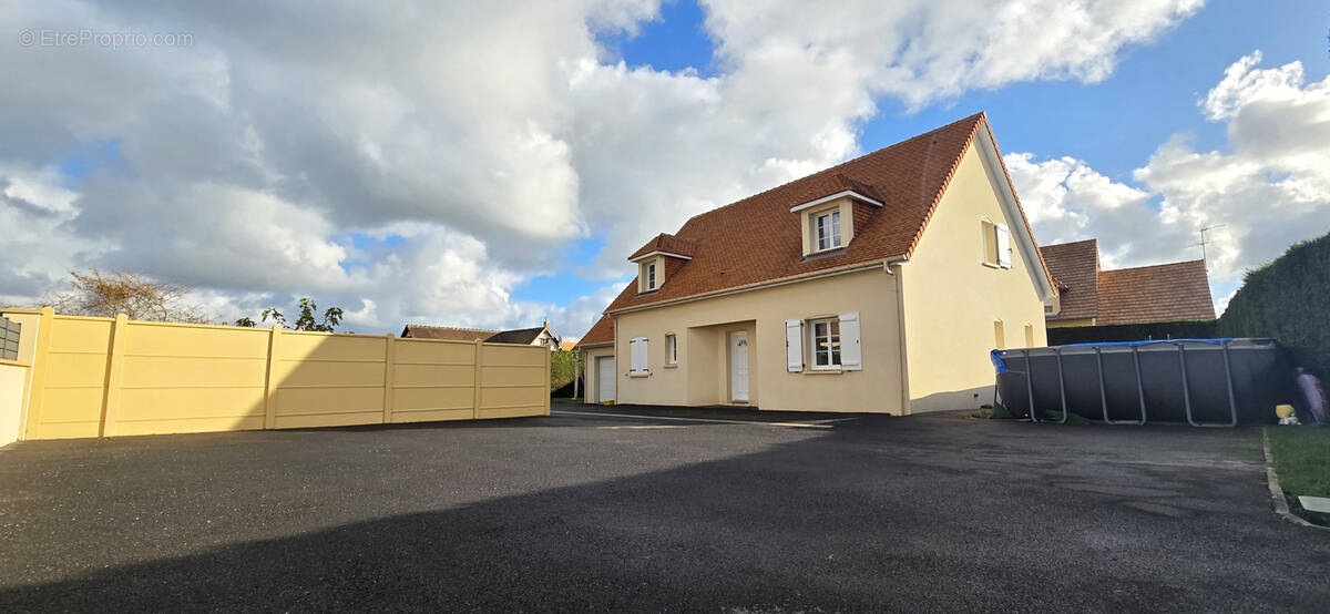 Maison à GRANDCAMP-MAISY