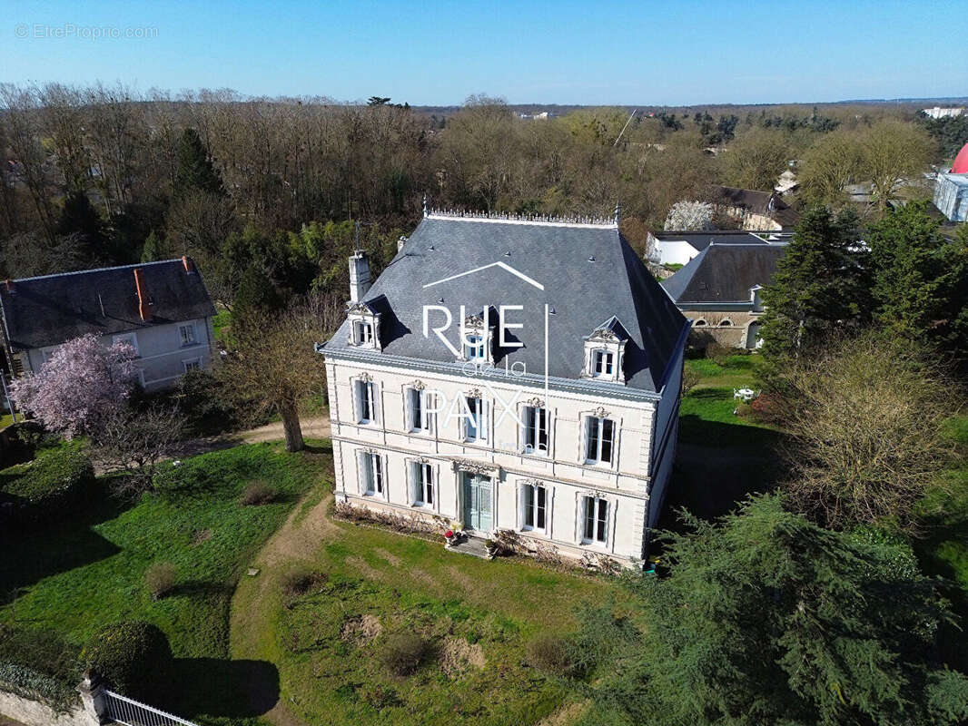 Maison à CHATELLERAULT