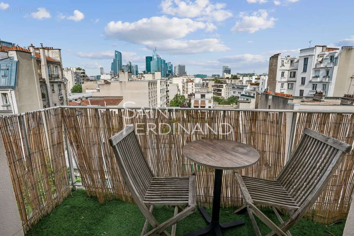 Appartement à NEUILLY-SUR-SEINE