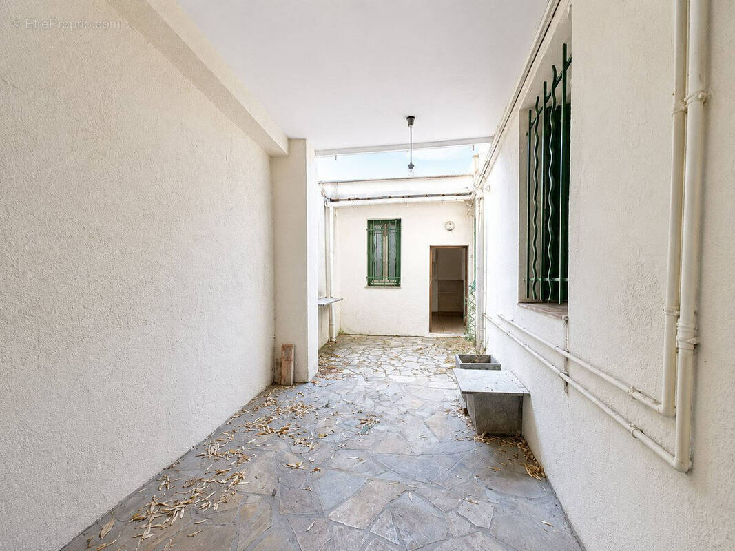 Appartement à MARSEILLE-4E