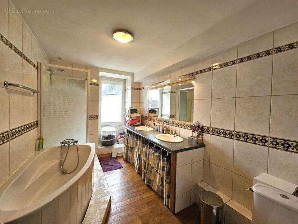 Maison à GRAINVILLE-LANGANNERIE