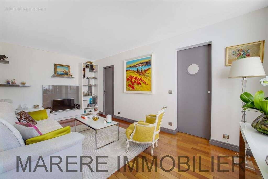 Appartement à PARIS-20E