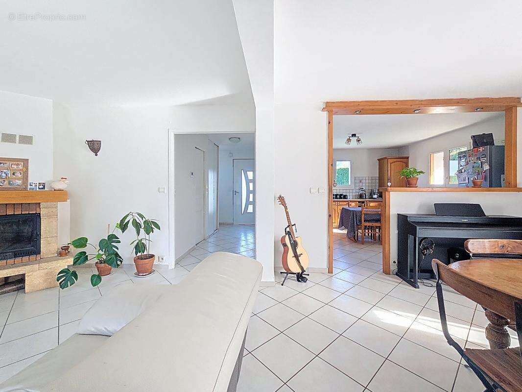 Maison à SAINT-PIERRE-EN-FAUCIGNY