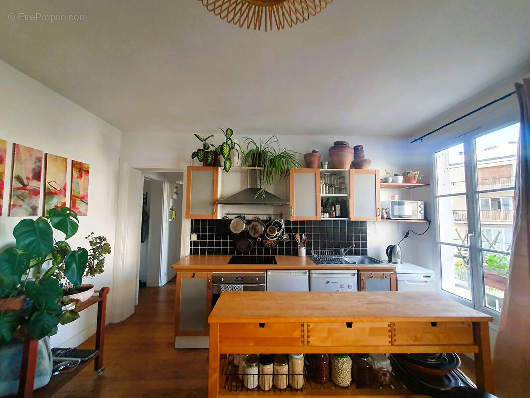 Appartement à PARIS-12E