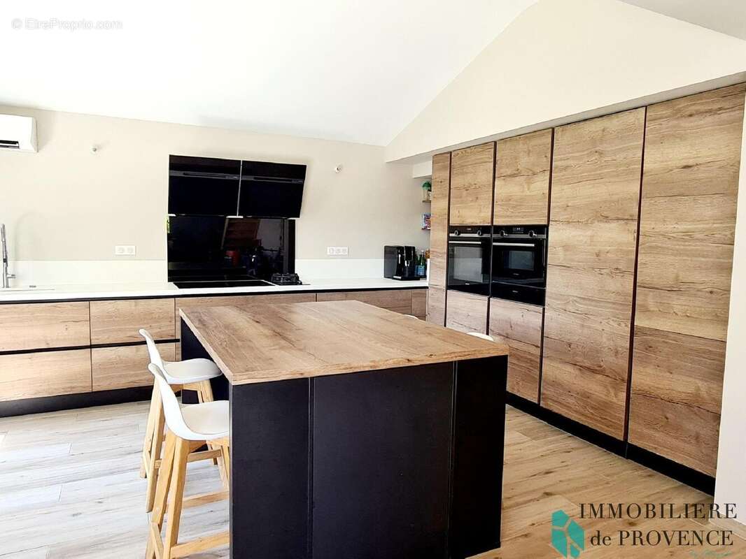 Maison à BARBENTANE