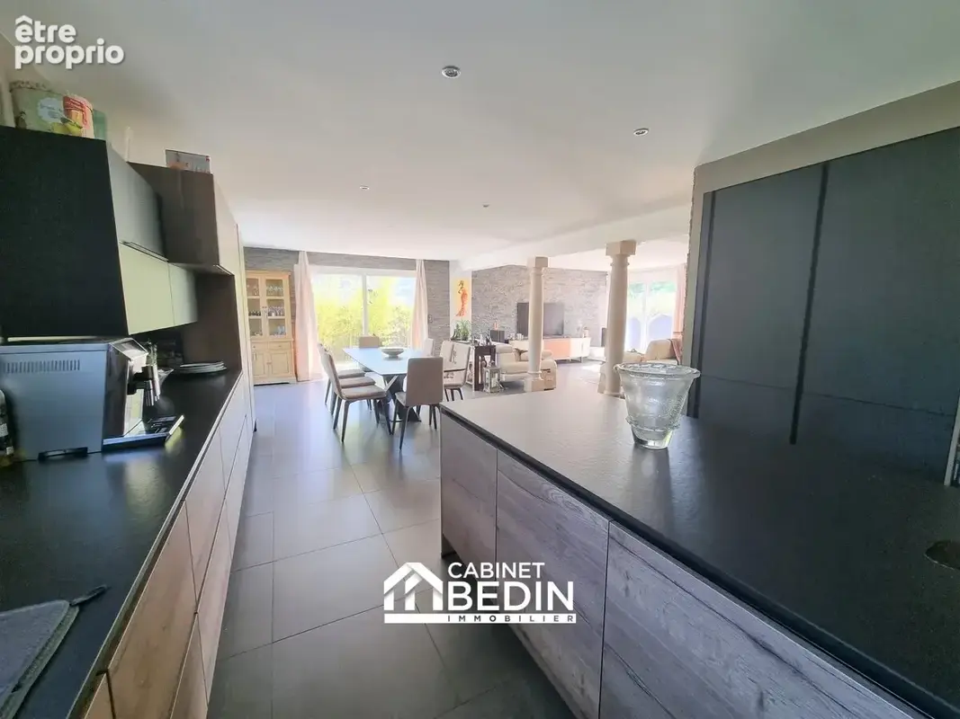 Maison 7 pièces 190 m² à vendre à Saint-Selve (33650) - photo 8