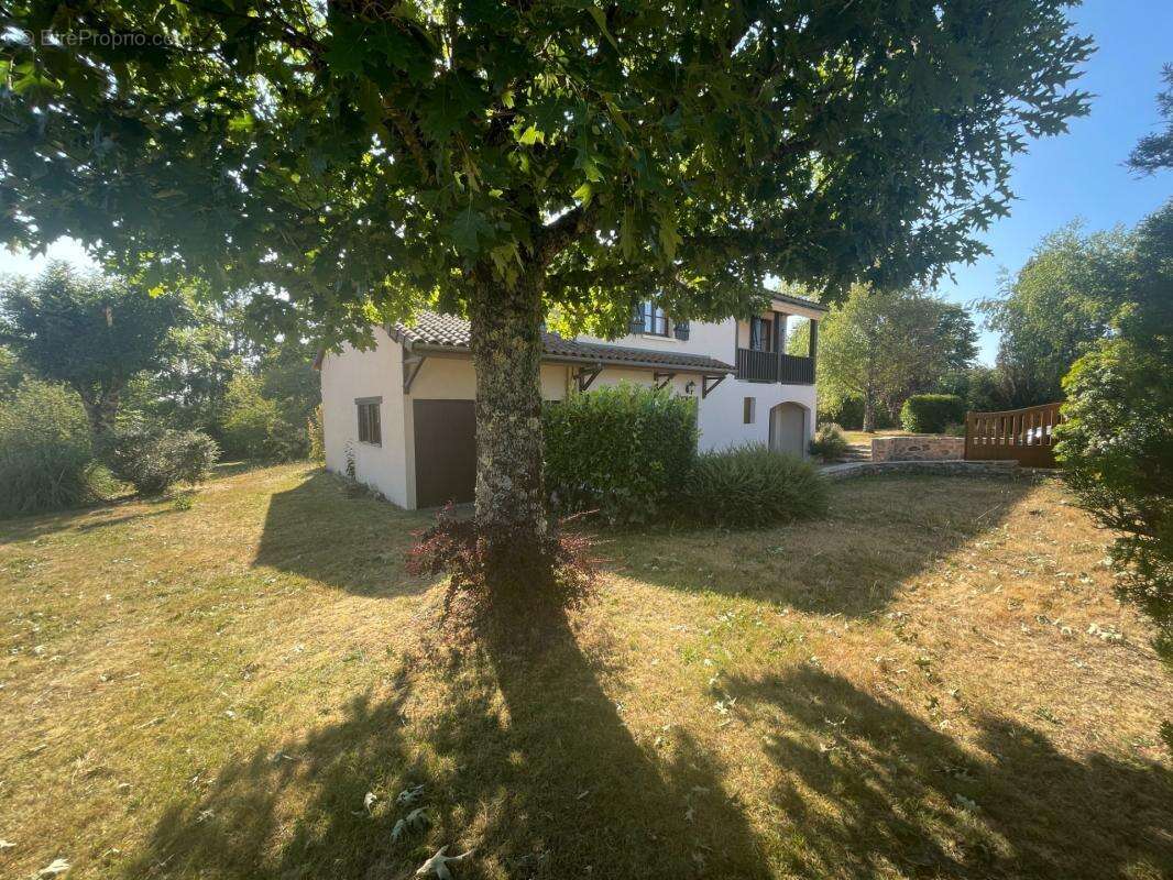 Maison individuelle 3 chambres sur 1900m2 de terrain clos - photo 4