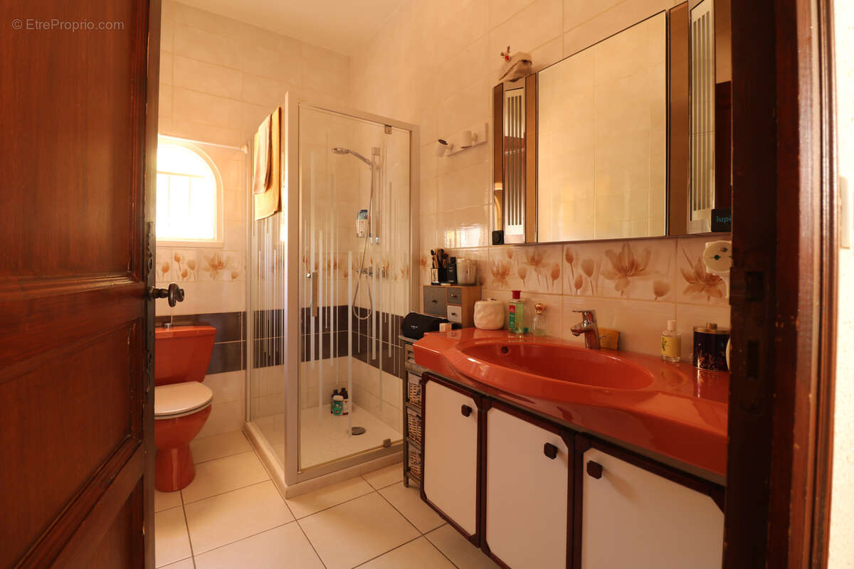 Maison à SAINT-CHINIAN