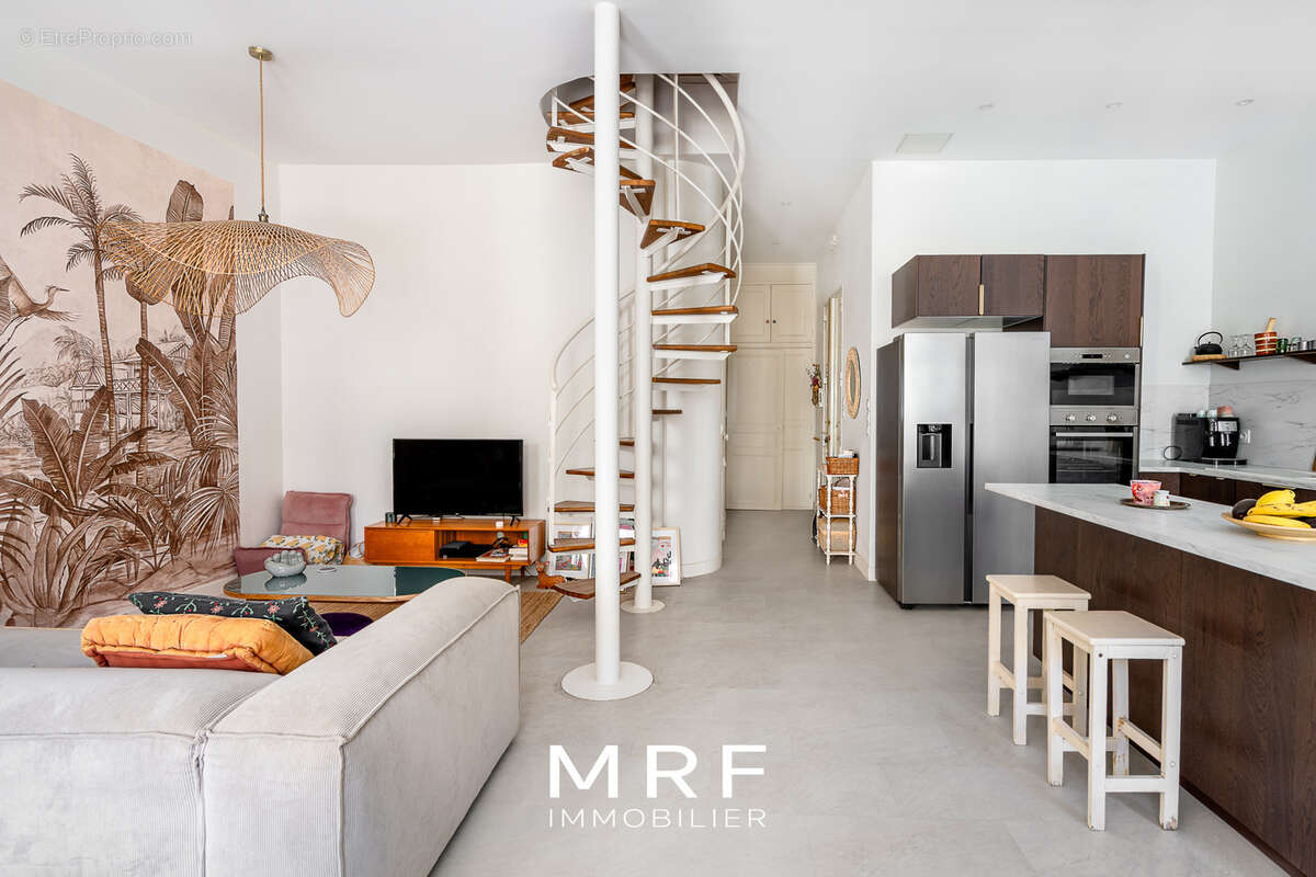 Appartement à MARSEILLE-5E