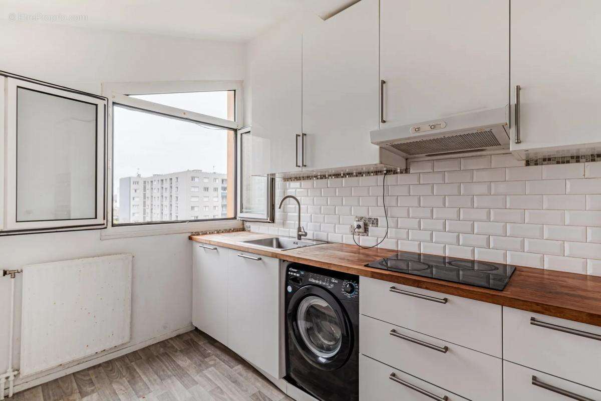 Appartement à DAMMARIE-LES-LYS