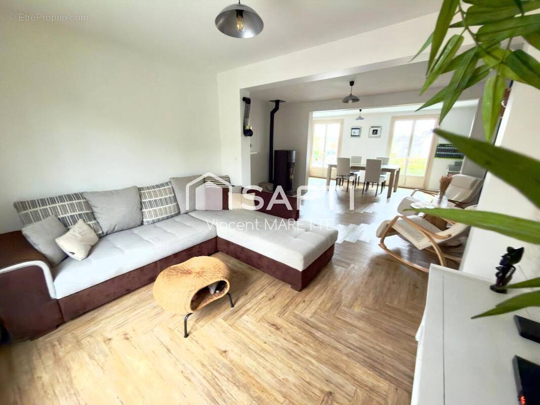 Photo 1 - Maison à SAINT-LEU-D'ESSERENT