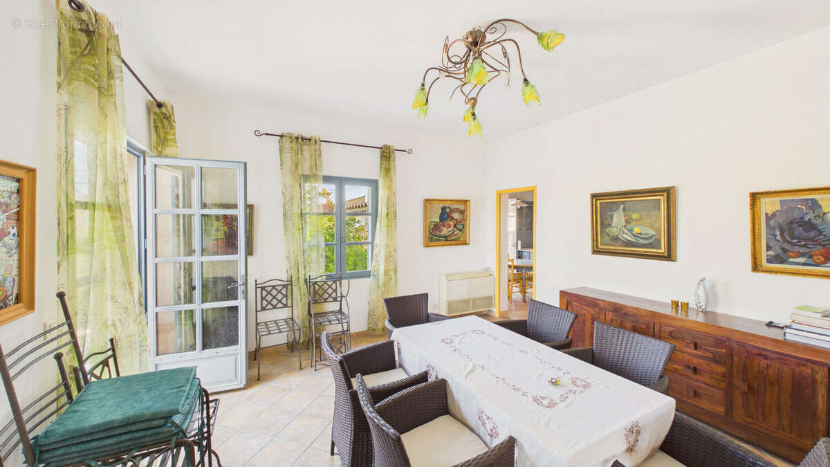 Maison à ARAMON