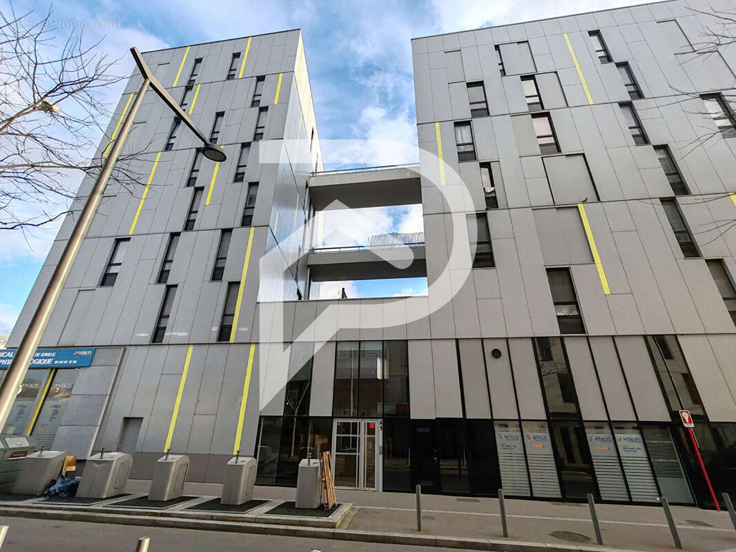 Appartement à COLOMBES