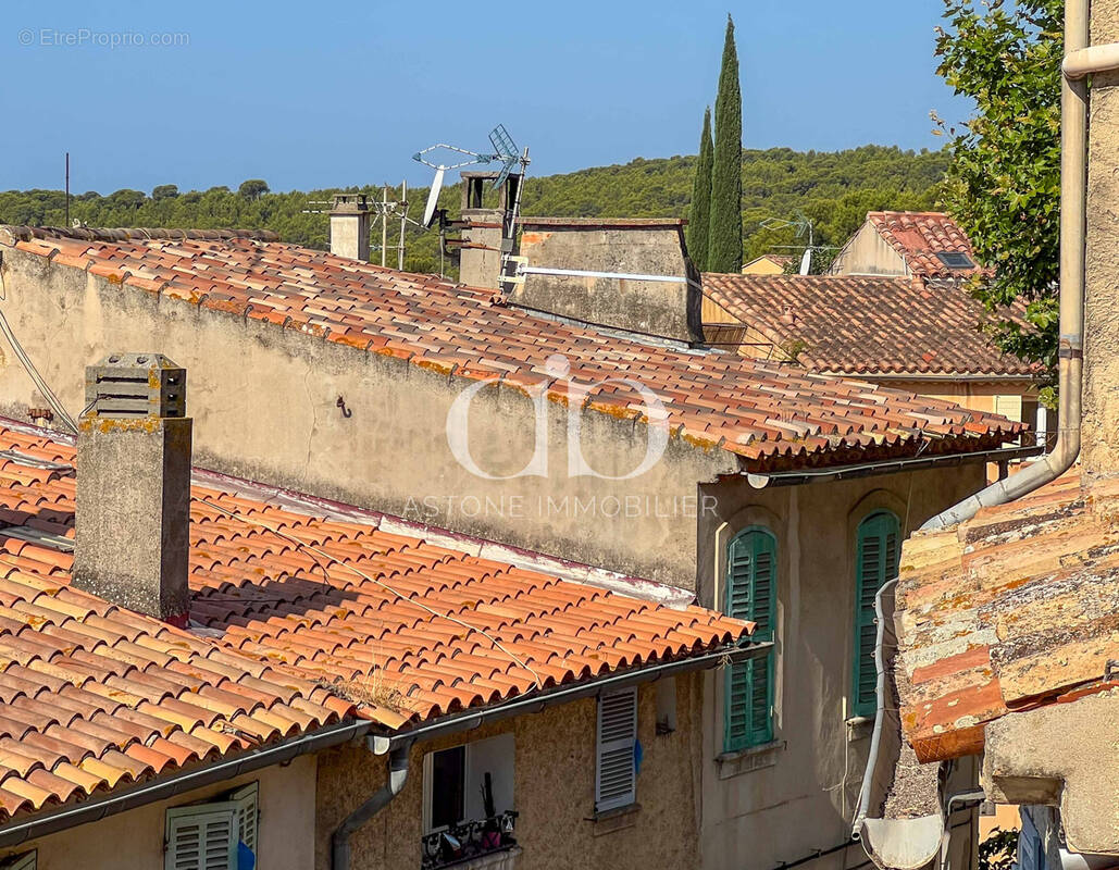Appartement à LA CADIERE-D'AZUR