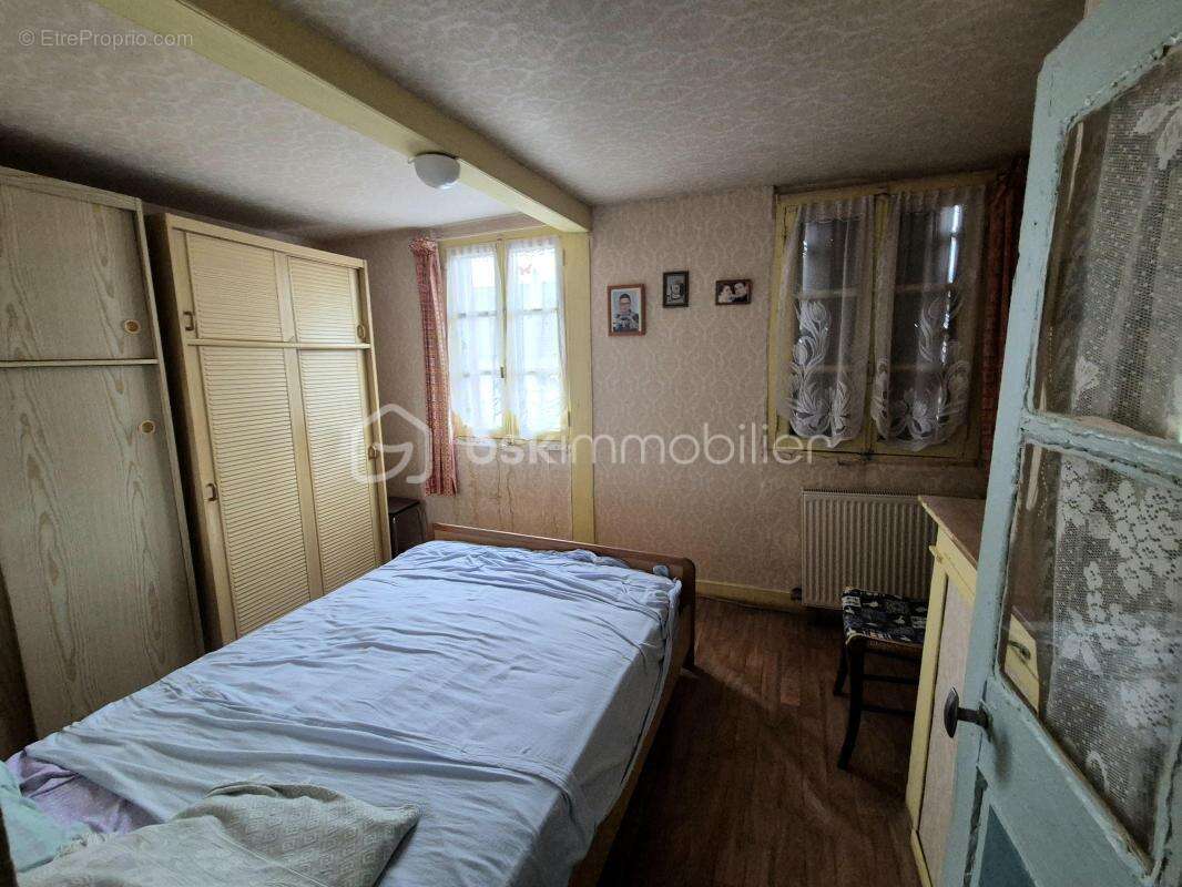 Maison à GRANDVILLIERS