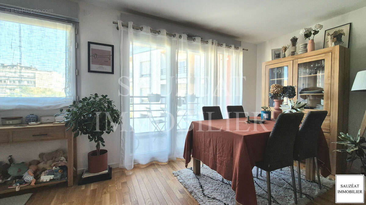 Appartement à BAGNEUX