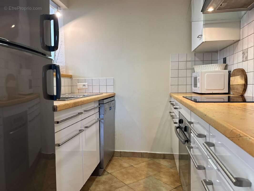 Maison 235 m² à Beaucaire  - photo 2