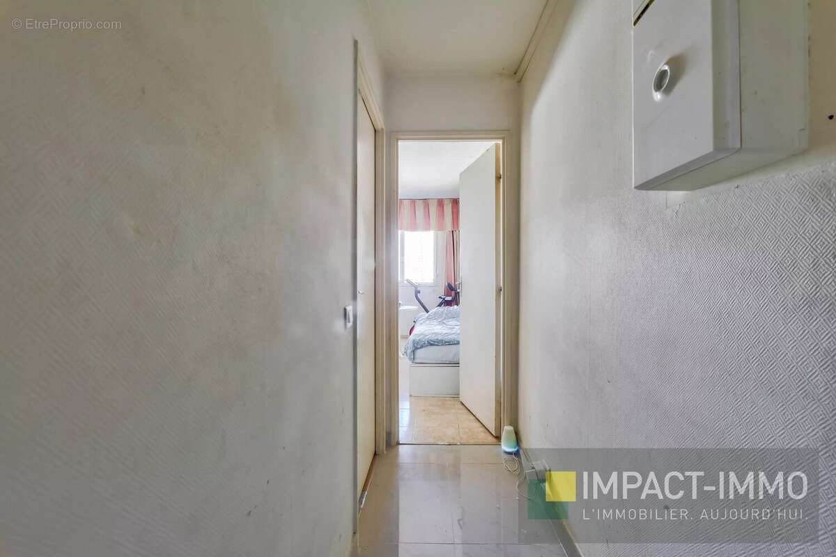 Appartement à COURBEVOIE