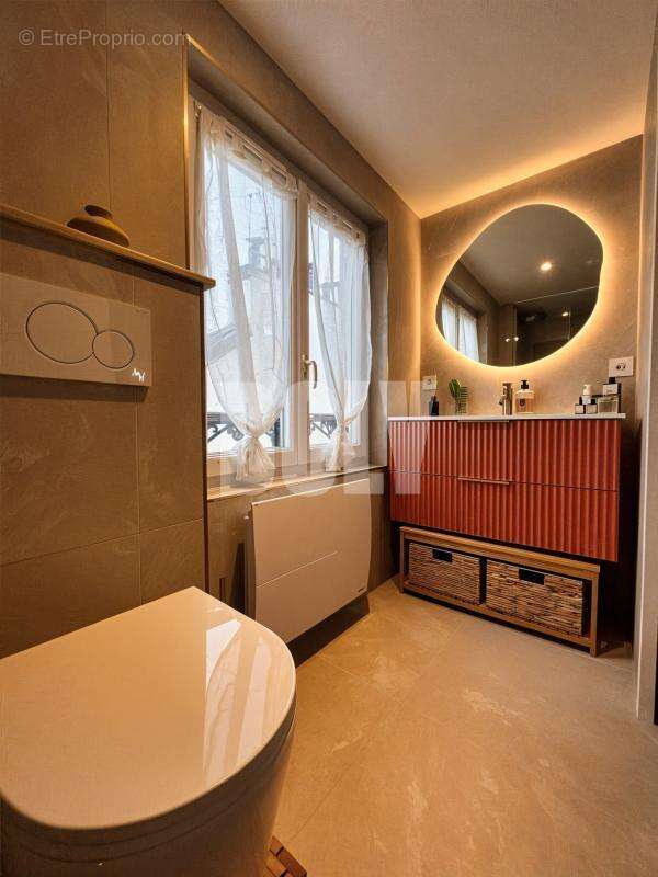 Appartement à PARIS-9E