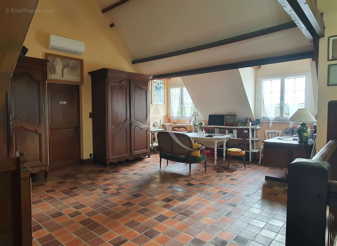 Maison à NOYERS-SUR-CHER