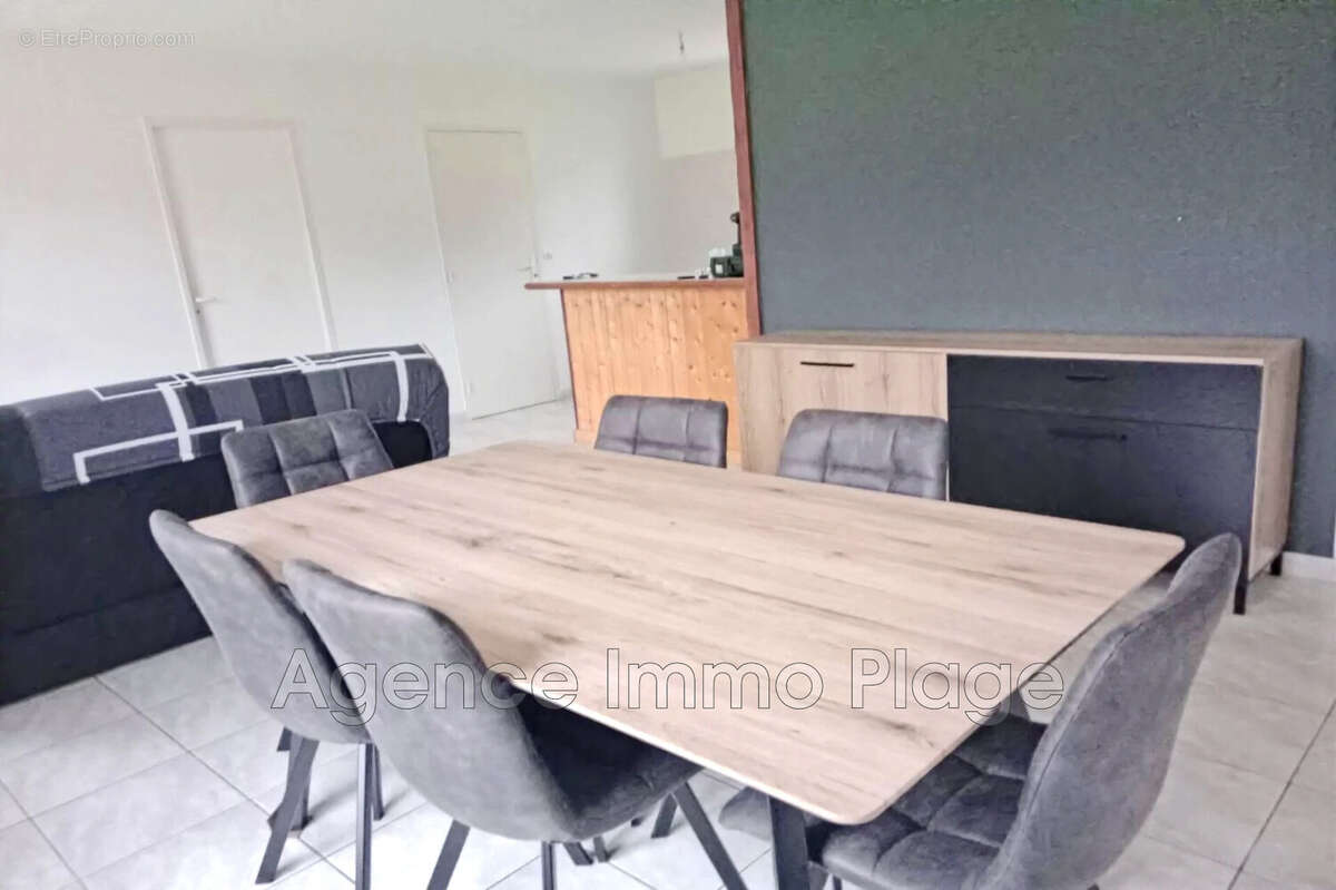 Maison à JAU-DIGNAC-ET-LOIRAC