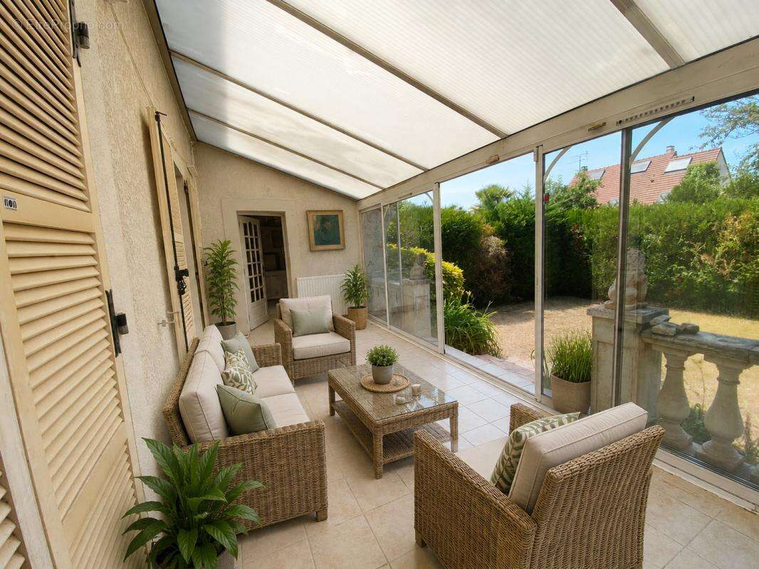 Maison familiale avec garage et jardin – 164m² – TREMBLAY-EN-FRANCE - photo 5