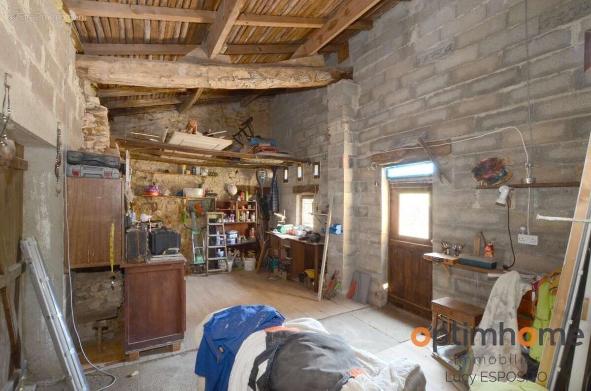  Charmante maison en pierre de 1780 pleine de caractère – Saint-Laurent-de-Céris (16)  - photo 21